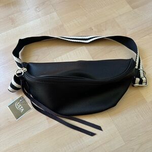 Ulta Black Sling Bag/Fanny Pack